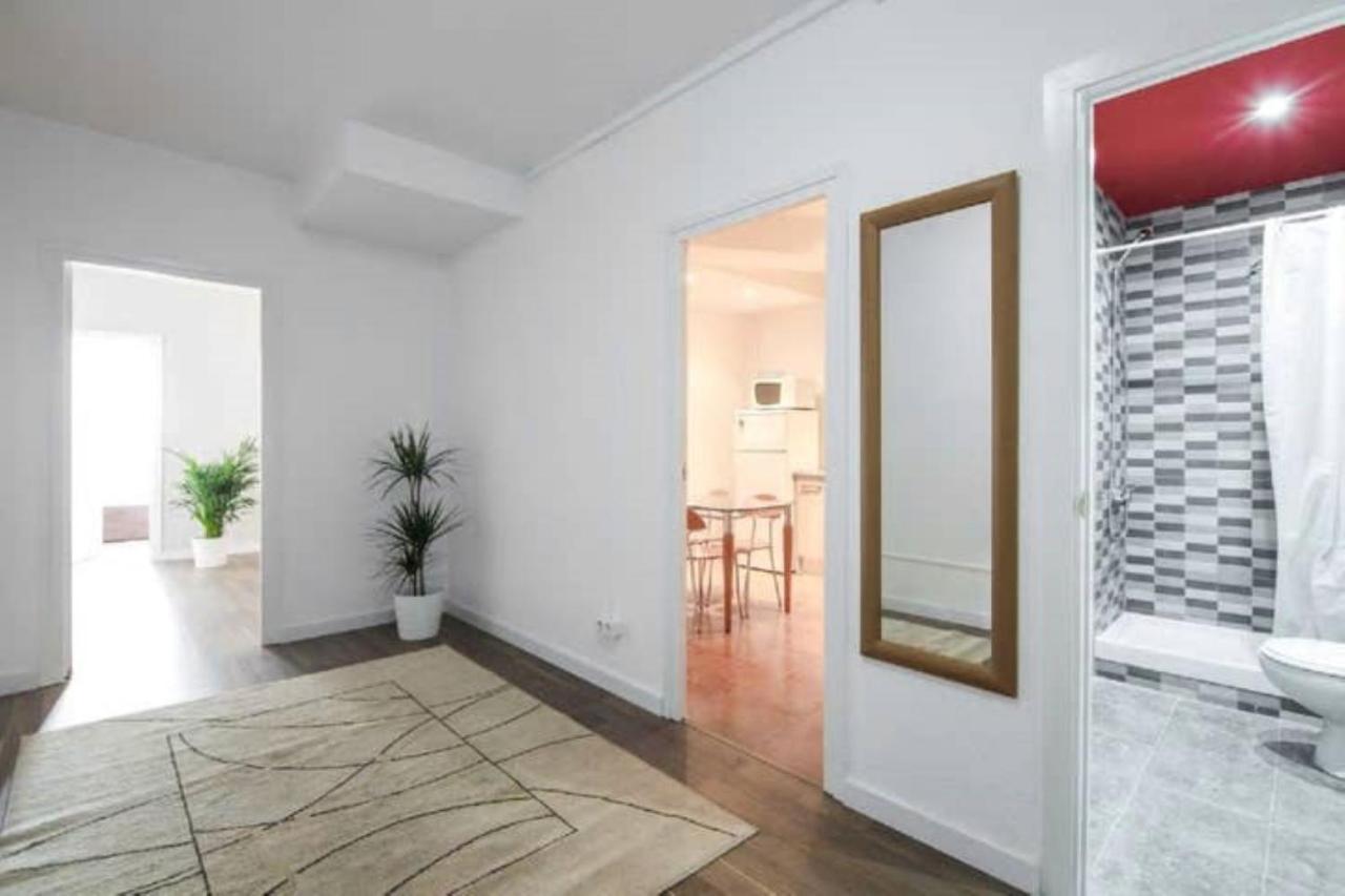 Sagarda Familia Private Sunny Room Barcellona Esterno foto